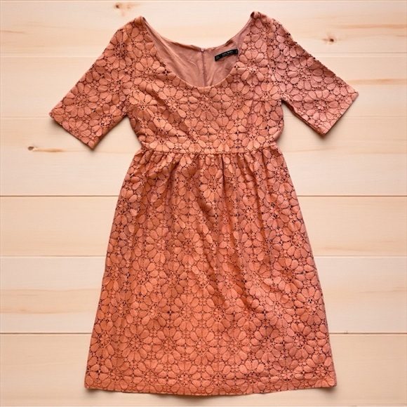 ZARA Basic Collection Coral Lace Midi Dress – Size L – Short Sleeve Fit & Flare - Picture 7 of 16